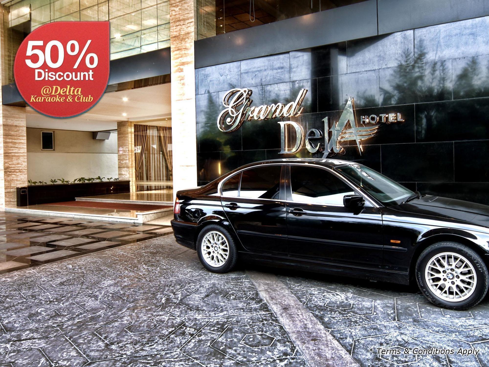 Grand Delta Hotell Medan Exteriör bild